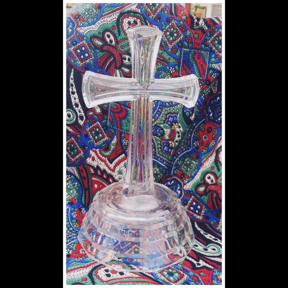 Vintage d'Aques Deplomb Leaded Crystal Glass Cross